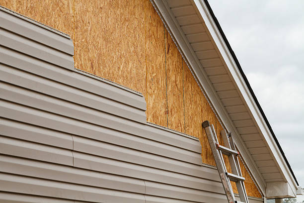 24/7 Emergency Storm Damage Siding Repair experts in Clarington, OH